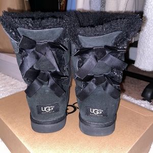 Ugg Bailey Bow